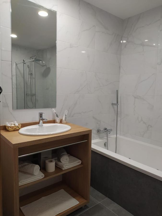 Praza Camelias Hotel Sarria Luaran gambar